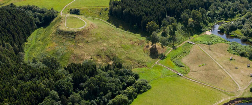 kartenos-piliakalnio-kompleksas-5d2c487d0d76d.jpg